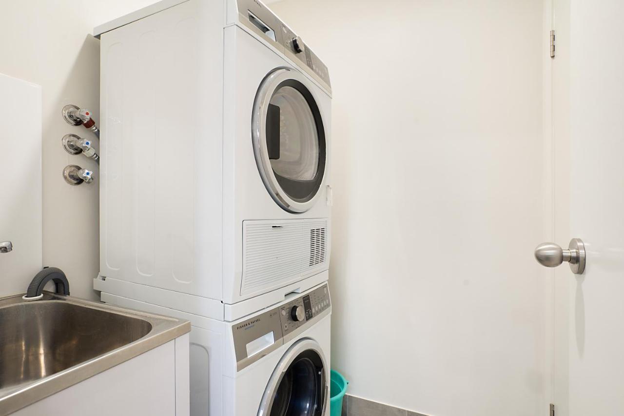 Newcastle Short Stay Accommodation - Birmingham Garden Townhouses Luaran gambar